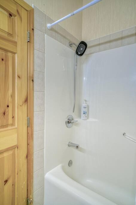 5 Mins To Banff - Cozy Townhome 2Br&2Bath - Banff Pass Included Canmore Dış mekan fotoğraf