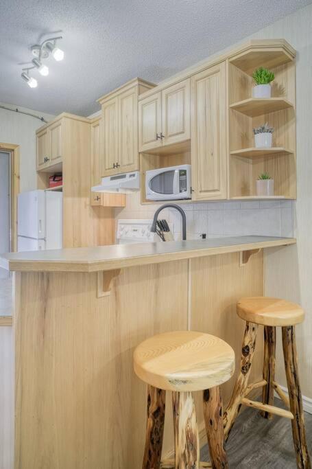5 Mins To Banff - Cozy Townhome 2Br&2Bath - Banff Pass Included Canmore Dış mekan fotoğraf